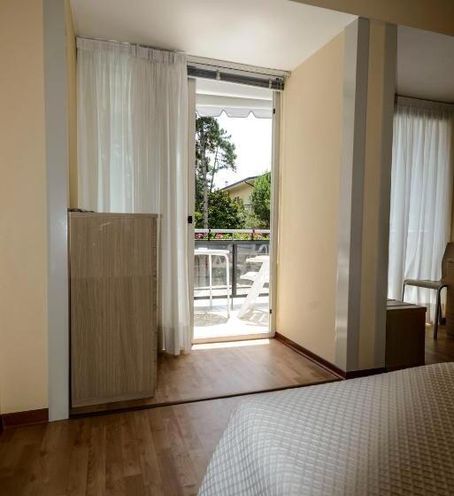 חדר קומפורט לשלושה, Eurovil Garni