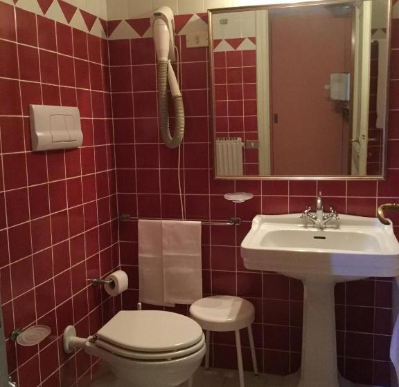 חדר סטנדרט, Gattapone