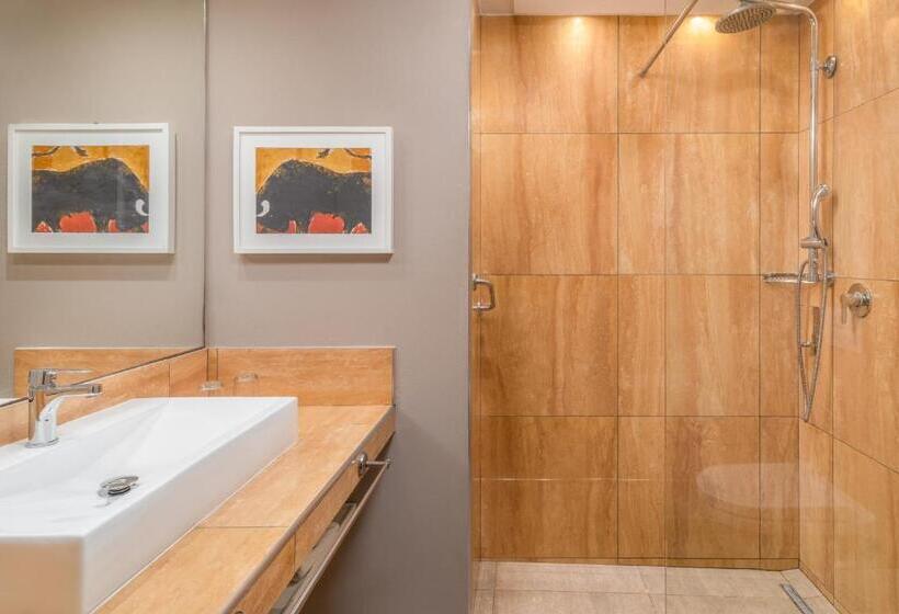 스탠다드 룸, Kalura