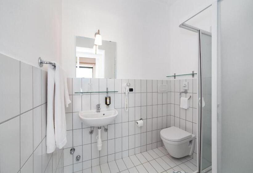 스탠다드 싱글 룸, Kalura