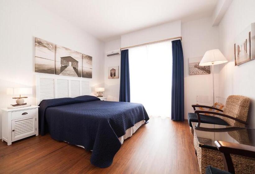 Triple Room Sea View, Kalura