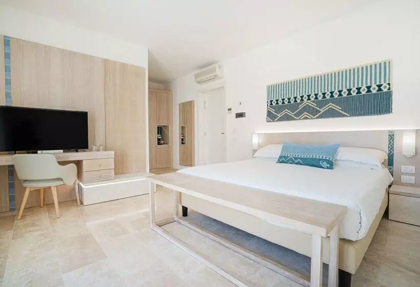 オーシャンビューデラックスルームバルコニー付き, Felix Hotels   Hotel La Coluccia