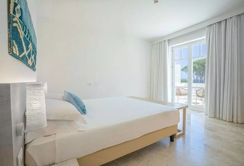 オーシャンビューデラックスルームバルコニー付き, Felix Hotels   Hotel La Coluccia