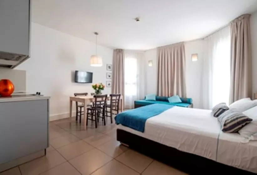اتاق بزرگ با دسترسی به اسپا, Le Rose Suite