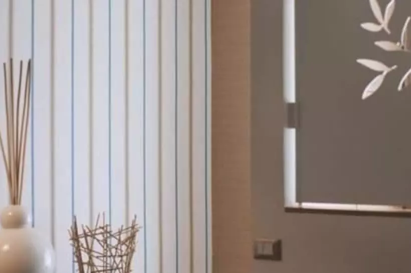 سوییت جونیور با چشم‌انداز جانبی دریا, Le Rose Suite