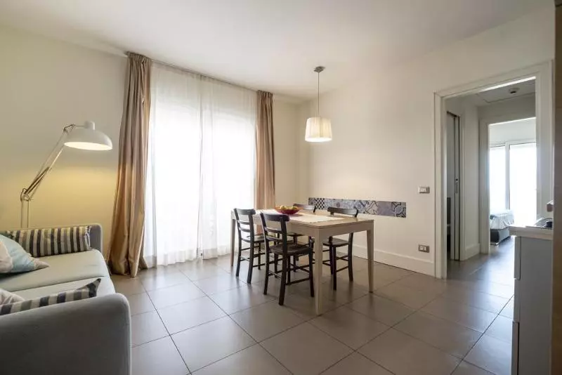 سوییت, Le Rose Suite