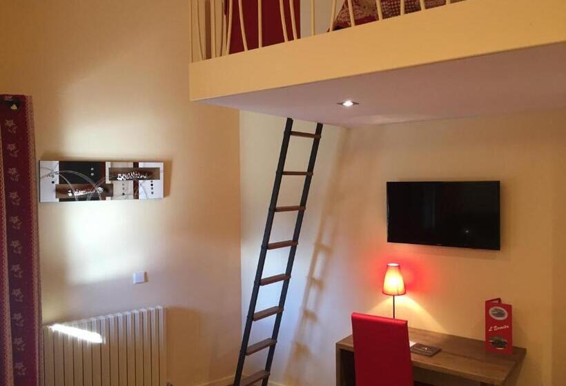 标准三人间, L’Ermita B&B