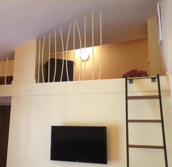 四人标准间, L’Ermita B&B