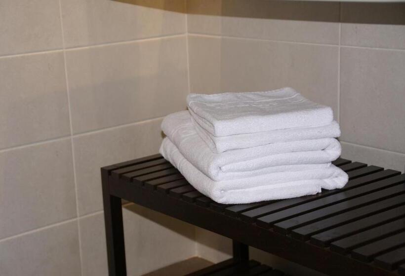 标准间, L’Ermita B&B