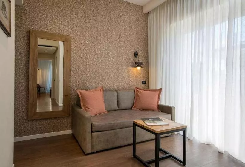 سوییت اجرایی, Litoraneo Suite