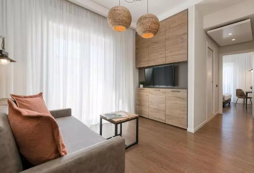 سوییت اجرایی, Litoraneo Suite
