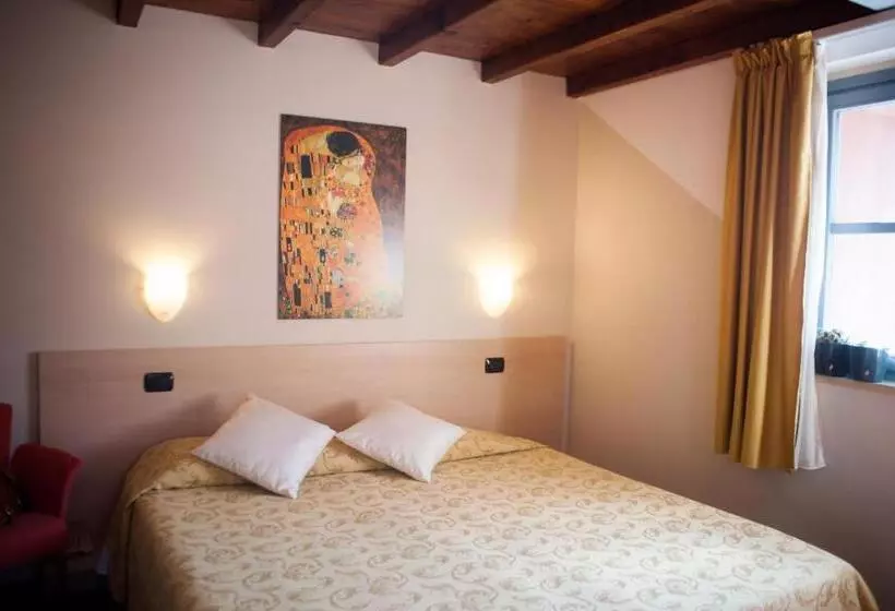 Chambre Classique, Lizard