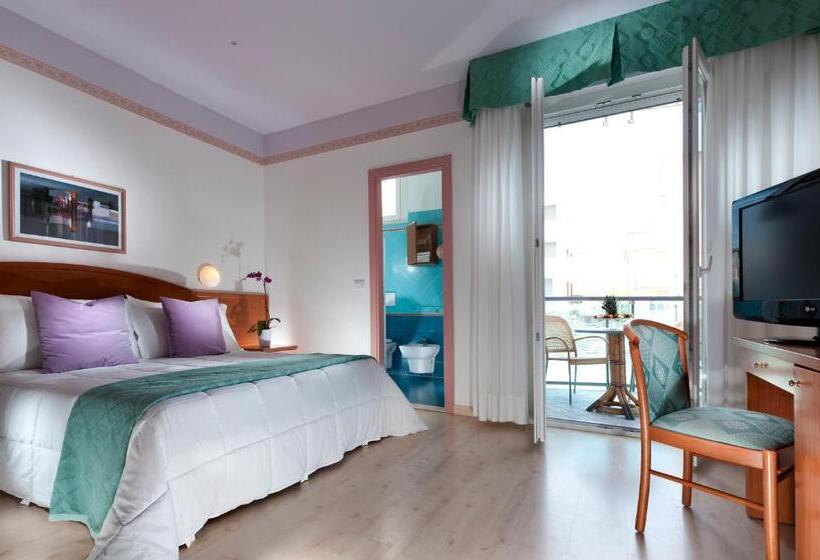 غرفة قياسية ثلاثية, Lungomare