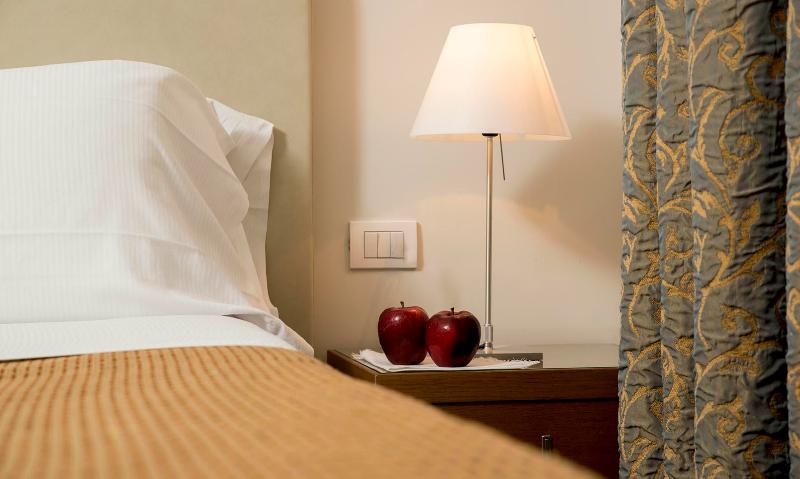 سوییت, National