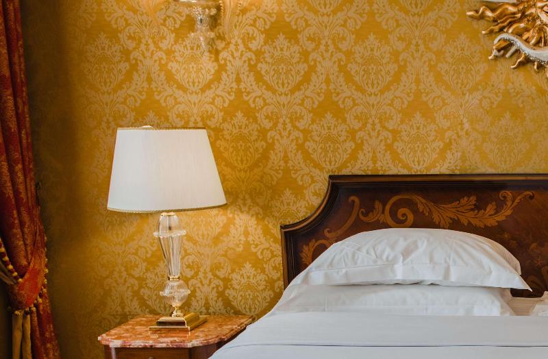 اتاق سوپریور با چشم‌انداز, NH Venezia Santa Lucia