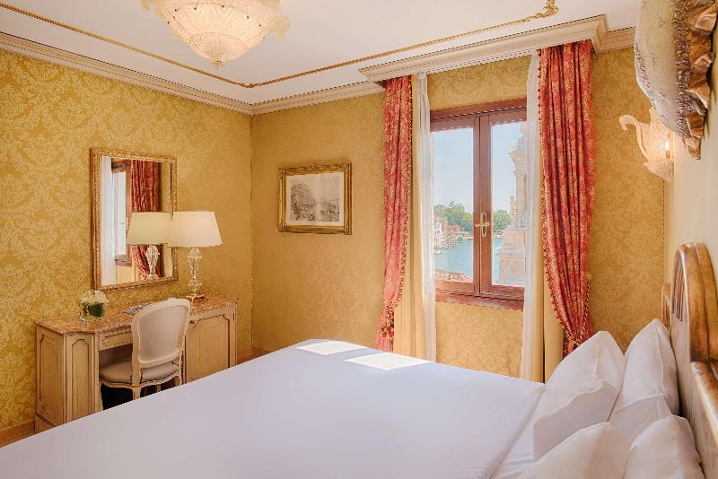 اتاق استاندارد, NH Venezia Santa Lucia