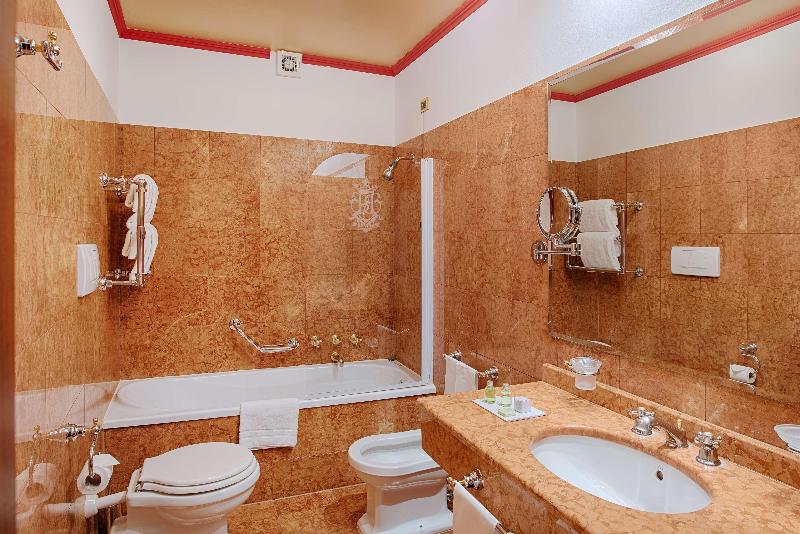 اتاق استاندارد, NH Venezia Santa Lucia