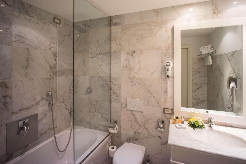 اتاق استاندارد, NH Venezia Santa Lucia