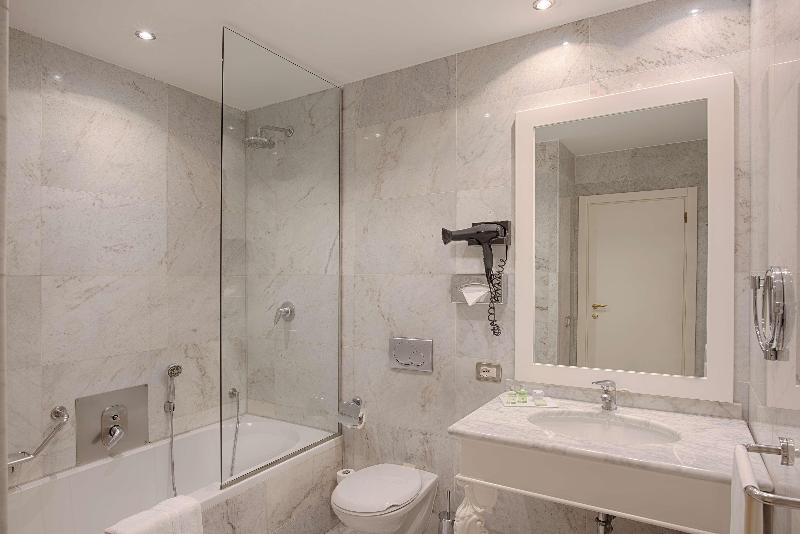 اتاق استاندارد, NH Venezia Santa Lucia