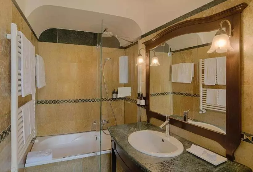 اتاق استاندارد, NH Venezia Santa Lucia