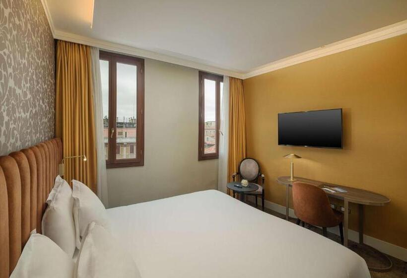 اتاق پرمیوم, NH Venezia Santa Lucia