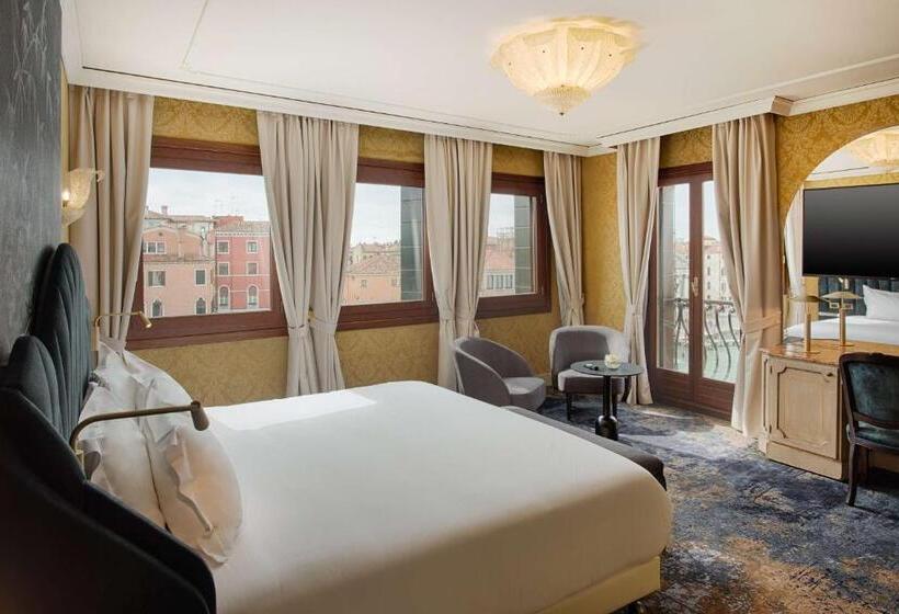 Premium room with view, NH Venezia Santa Lucia