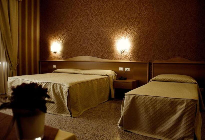 スタンダードトリプルルーム, Sorriso