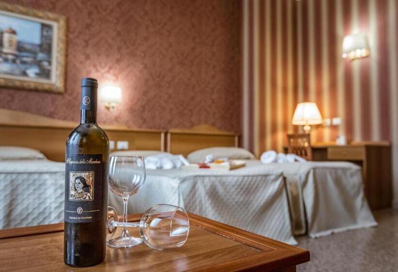 スタンダードトリプルルーム, Sorriso