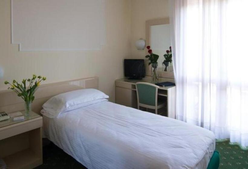 标准单人间, Terme Antoniano