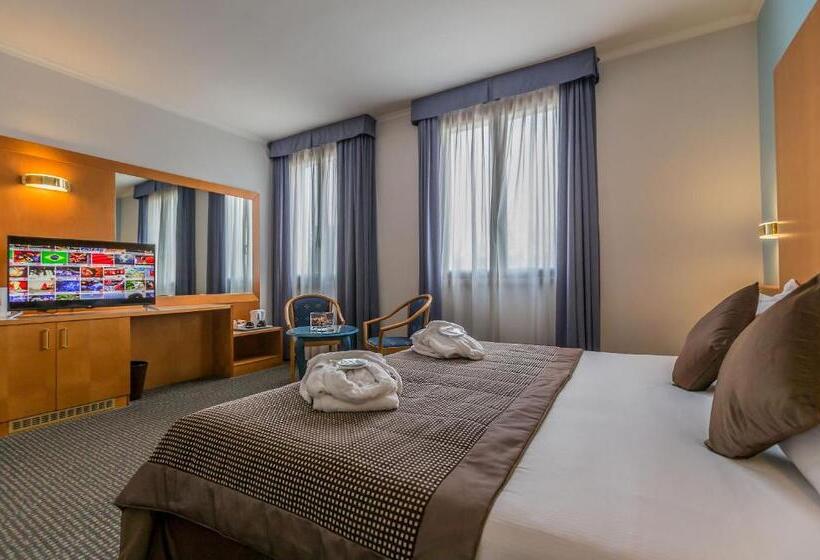 주니어 스위트, Unaway Hotel Occhiobello