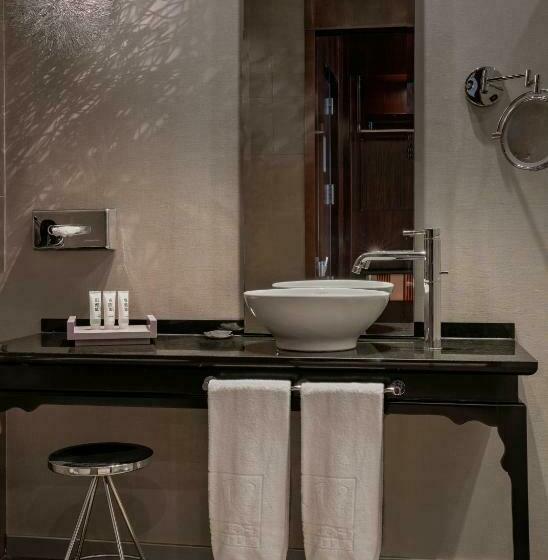 اتاق رمانتیک, Vincci Palace