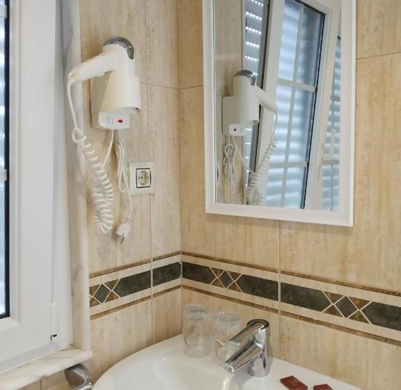 스탠다드 룸, Hostal Stella Del Mare