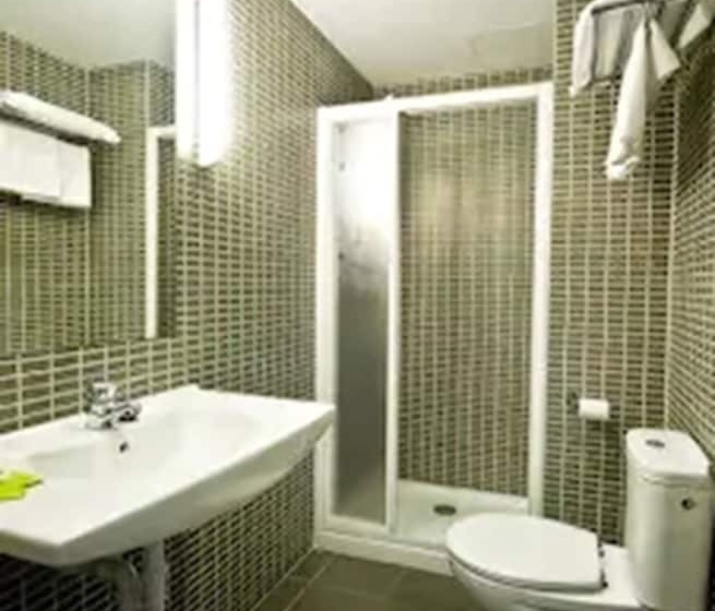 اتاق استاندارد سه نفره, Bilbi