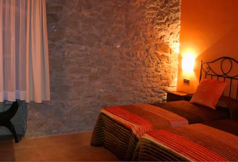 Standard Room, Cal Majoral