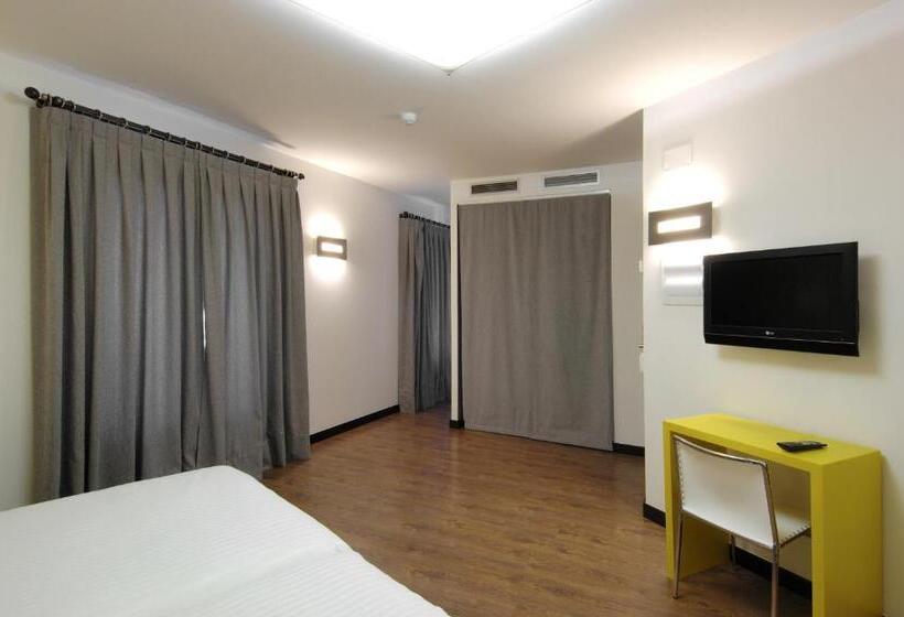 غرفة قياسية, Cienbalcones