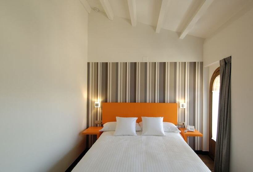 غرفة قياسية, Cienbalcones