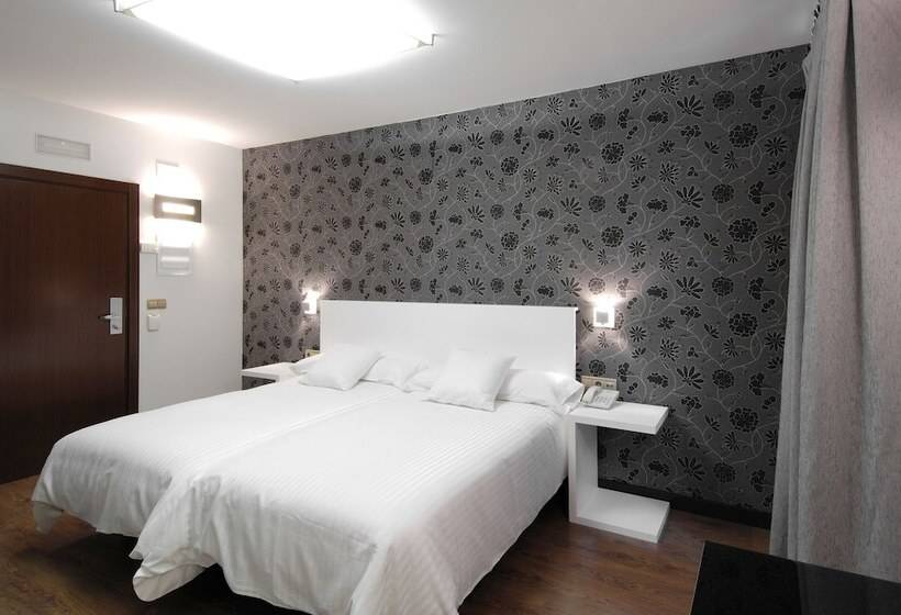 غرفة قياسية, Cienbalcones