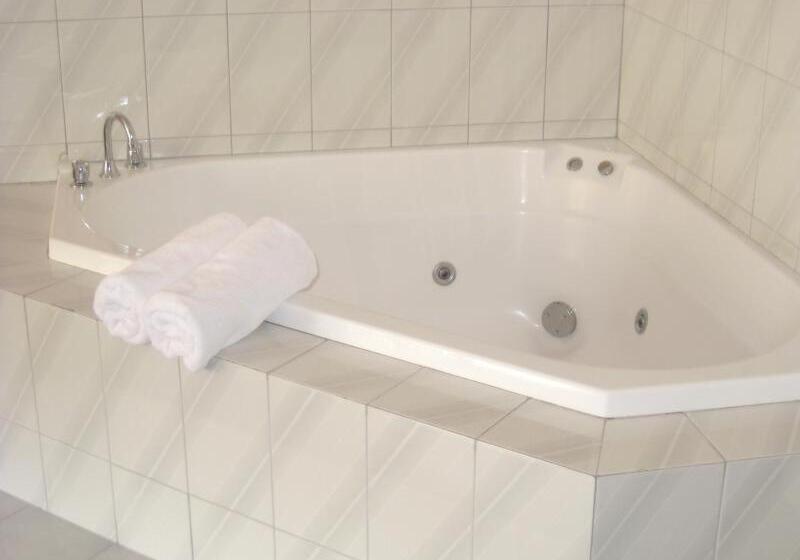 סטודיו דלוקס, Eltham Motor Inn