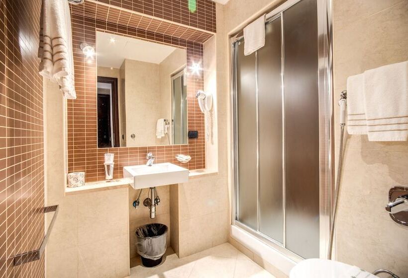 Standardrum, Everest Inn Rome