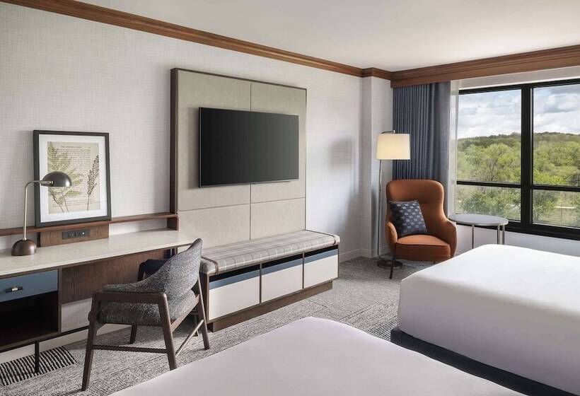 غرفه قياسيه سريرين مزدوجين, Hyatt Regency Coralville