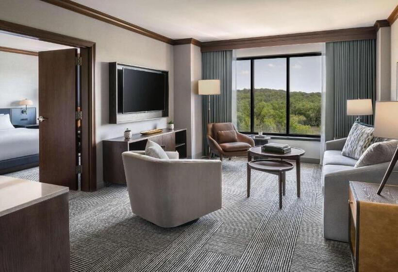 جناح مطل على البحر, Hyatt Regency Coralville