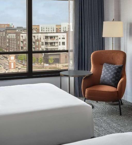 غرفة قياسية, Hyatt Regency Coralville