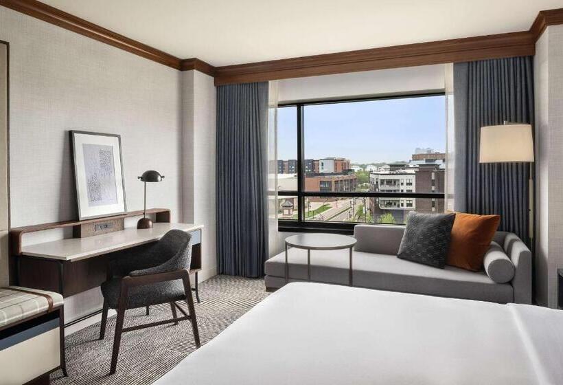 스탠다드 룸 킹사이즈 침대, Hyatt Regency Coralville