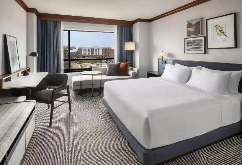 キングサイズベッドのスタンダードルーム, Hyatt Regency Coralville