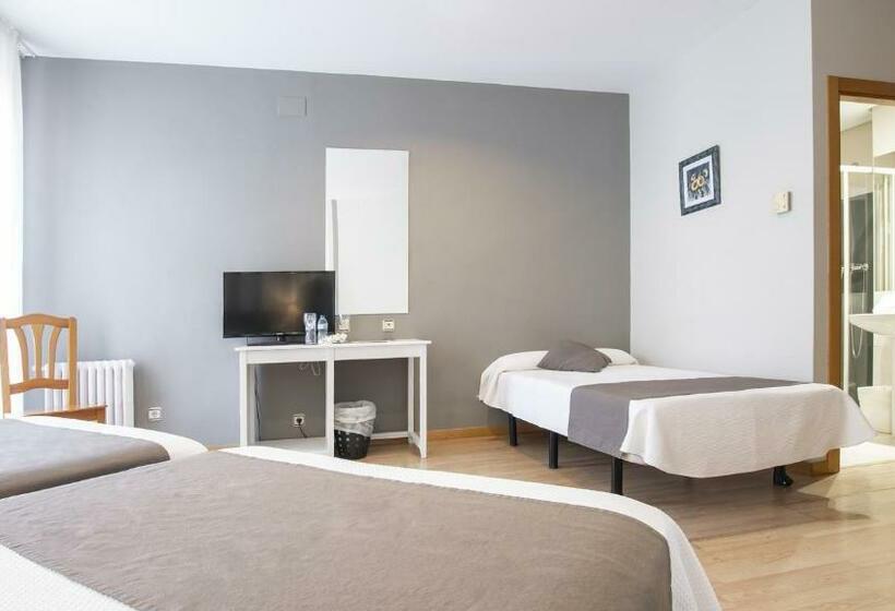 스탠다드 룸, Isabel De Segura