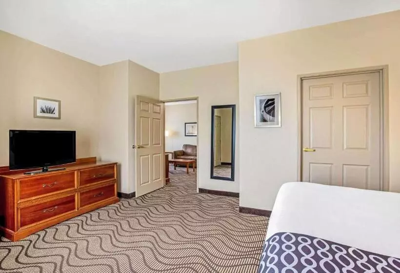 سوئیت با تخت بزرگ, La Quinta Inn & Suites By Wyndham Corpus Christi Northwest