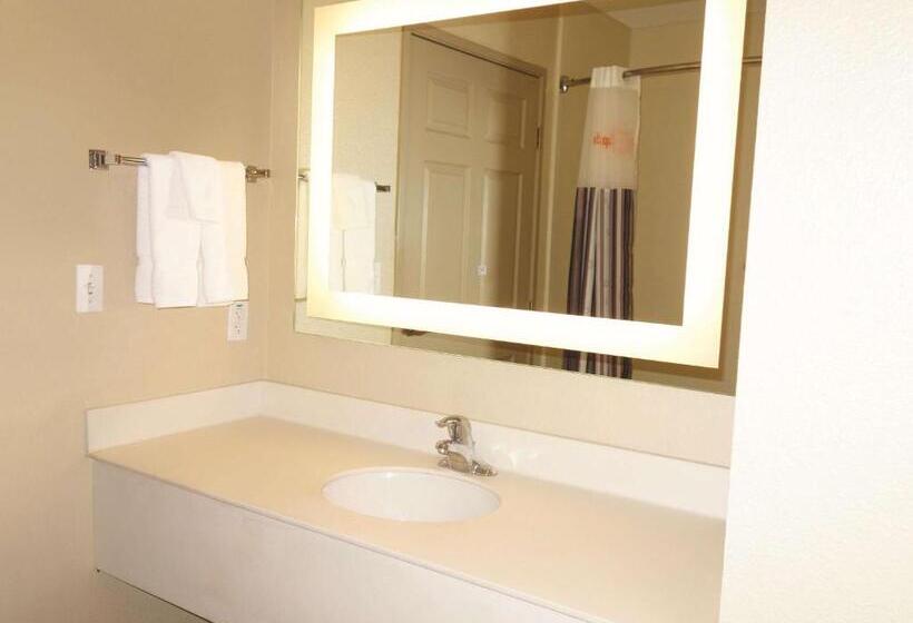 מיטת קינג בסוויטה, La Quinta Inn & Suites By Wyndham Corpus Christi Northwest