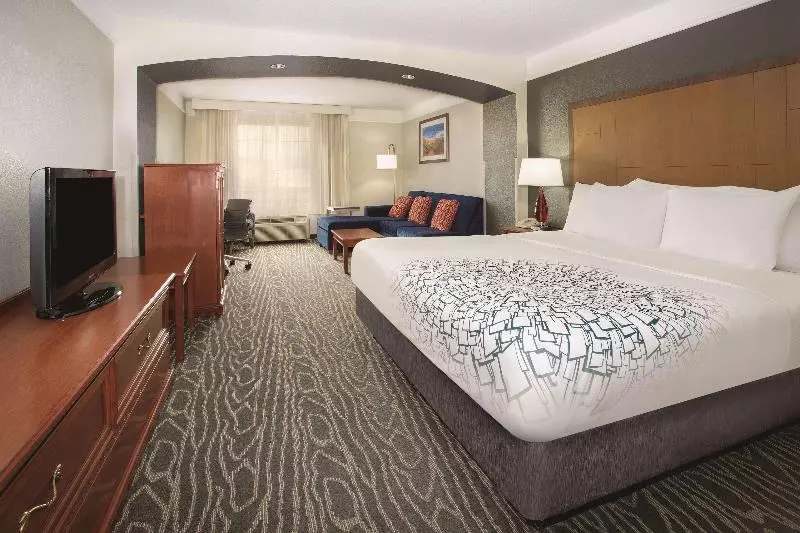 اتاق لوکس با تخت بزرگ, La Quinta By Wyndham Gallup