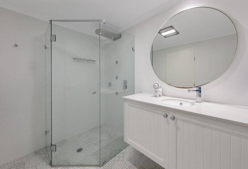Апартаменты Deluxe 3 Спальни, Ramada Resort By Wyndham Shoal Bay