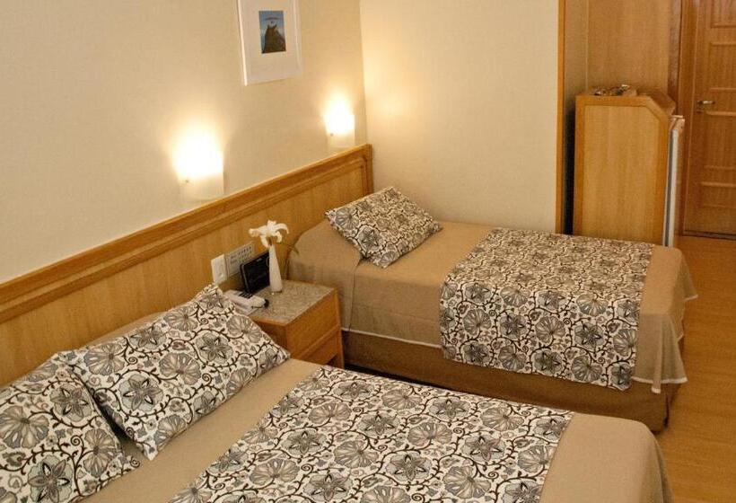 اتاق استاندارد سه نفره, Regina Rio De Janeiro